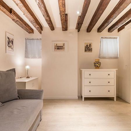 Ramo Delle Moschette Apartment Венеция Екстериор снимка