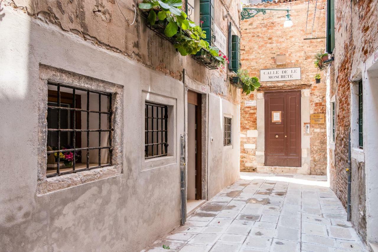 Ramo Delle Moschette Apartment Венеция Екстериор снимка
